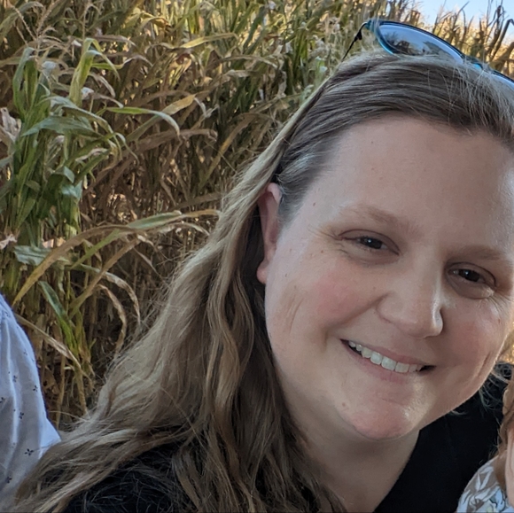 Meet your Posher, Ashley - Picture 1 of 1